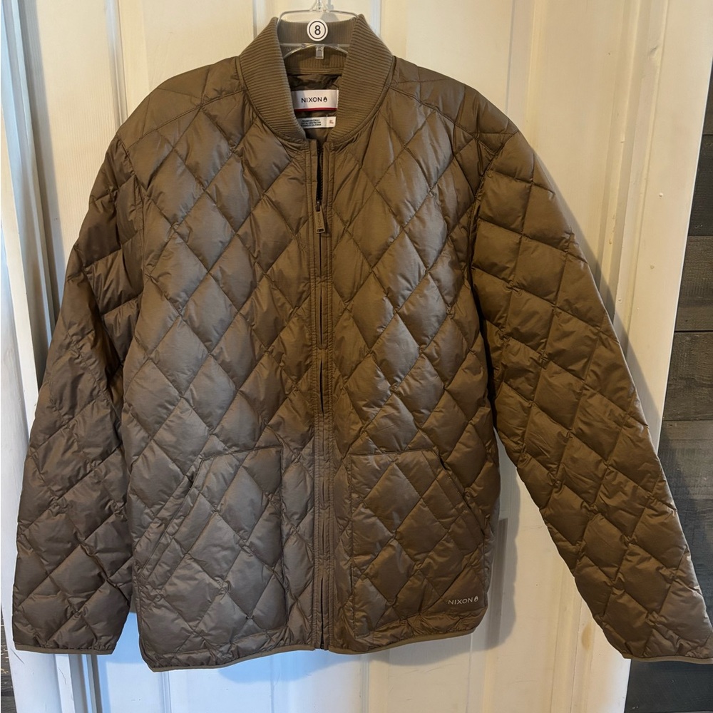 EUC Nixon Quilted Puffer Jacket Tan XL